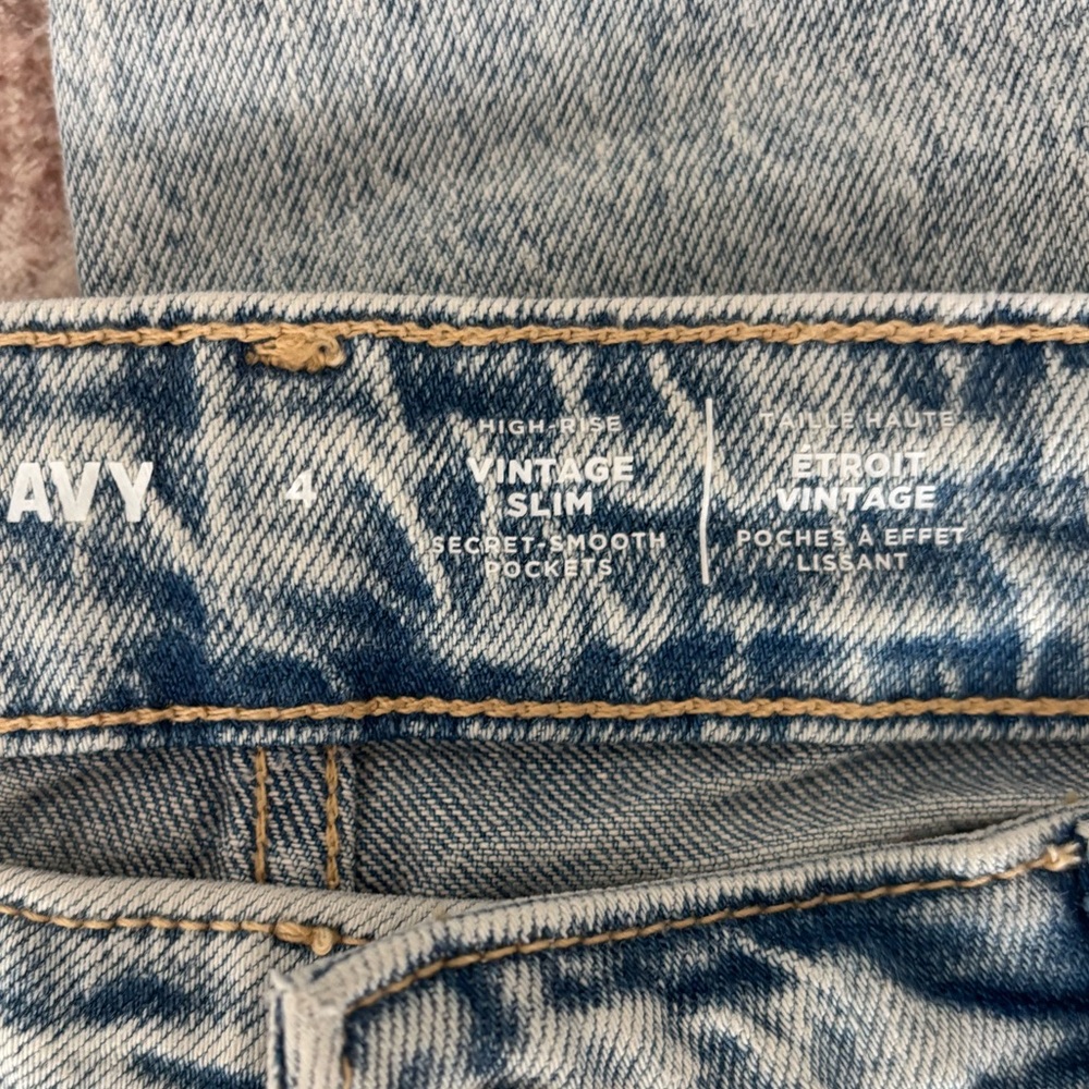 Old Navy Vintage Slim Jeans Sz 4 - Picture 2 of 3